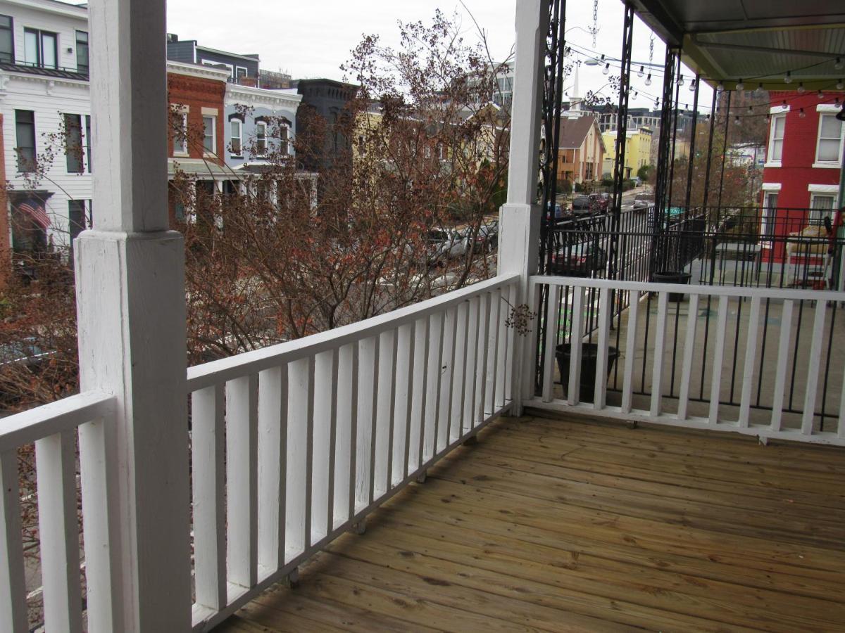 Located In The Noma-Gallaudet Neighborhood Washington Exterior foto